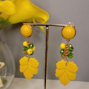 Tropical Yellow and Green Leaf Drop Earrings Beads Gold Island Luau